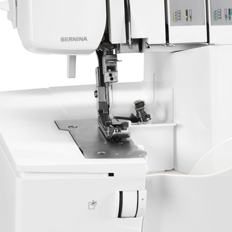 Näh- und Schneidebereich der BERNINA L 450