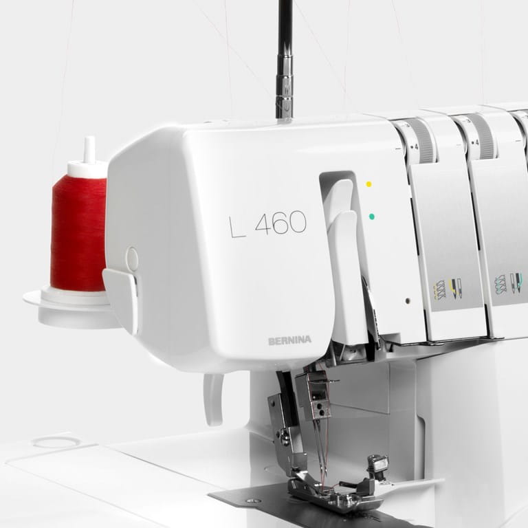 Farblich markierte Fadenwege der BERNINA L 460