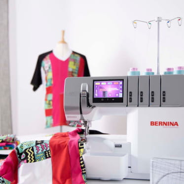 BERNINA L 860 mit Farb-Touchscreen
